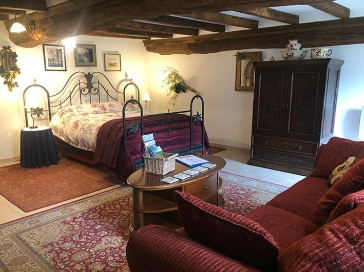 La Ferme Studio Apartments Conde-sur-Noireau Bagian luar foto
